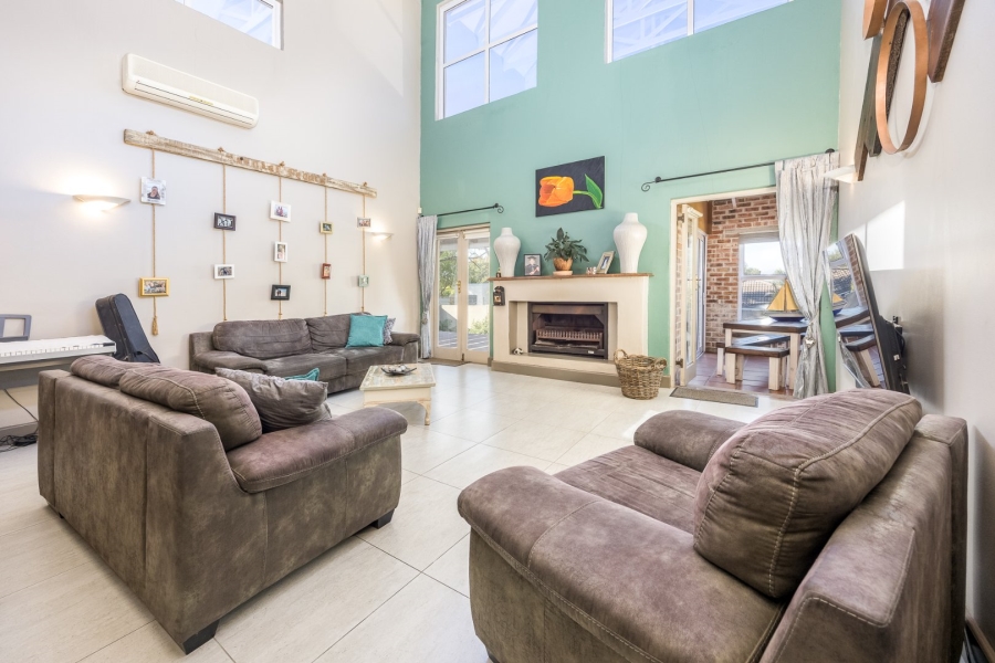 4 Bedroom Property for Sale in Vierlanden Western Cape